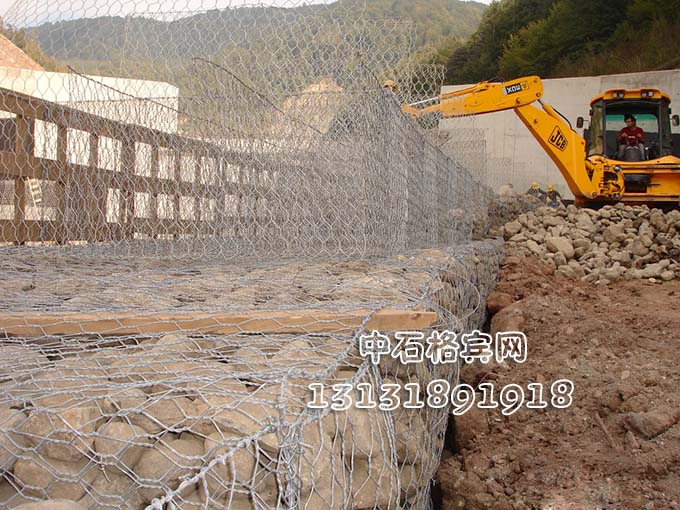 鍍鋅格賓網(wǎng)廠家報(bào)價全國最低13131891918 鍍鋅格賓網(wǎng)廠家報(bào)價全國最低13131891918